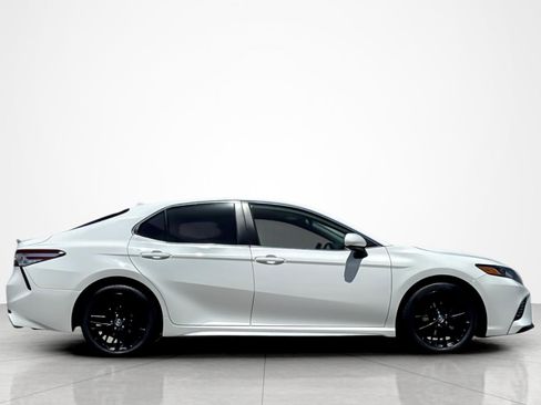 Certified 2020 Toyota Camry SE FWD image 6