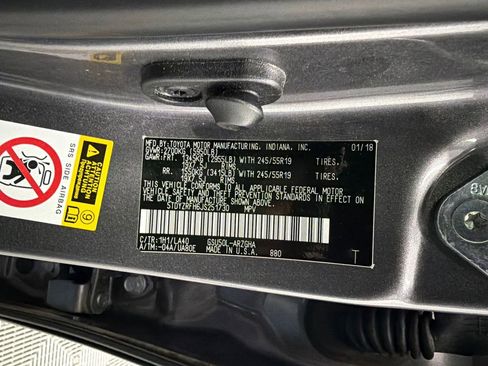 Used 2018 Toyota Highlander Limited Platinum image 36