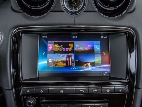 Used 2016 Jaguar XJ R-Sport AWD/4WD image 19