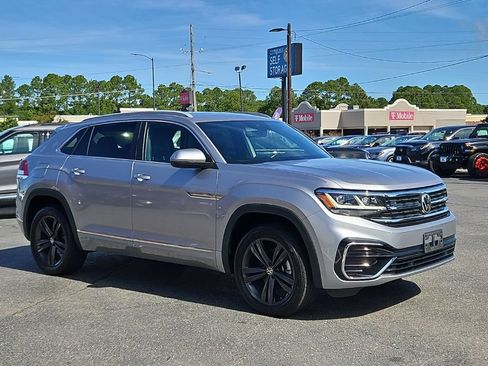 Used 2022 Volkswagen Atlas Cross Sport SEL R-Line AWD/4WD image 1