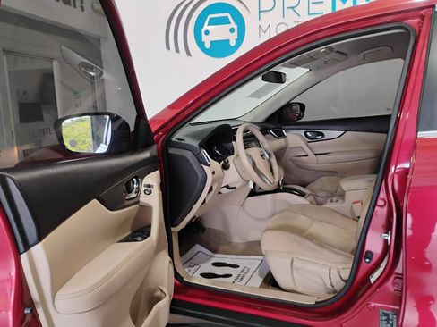 Used 2015 Nissan Rogue S FWD image 40