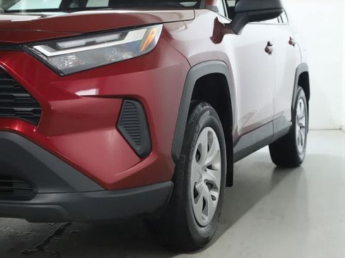 Used 2023 Toyota RAV4 LE FWD image 4