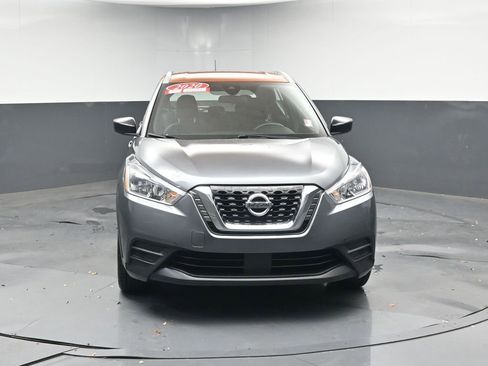 Used 2020 Nissan Kicks SV image 8