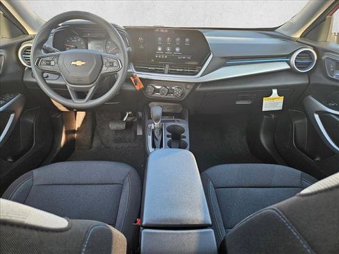 New 2026 Chevrolet Trax LS image 15