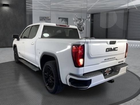 Used 2022 GMC Sierra 1500 Elevation w/ LPO, Elevation Black Package RWD image 8
