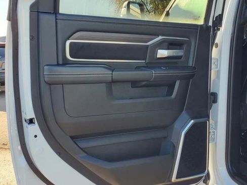 Used 2025 RAM 3500 Laramie image 29