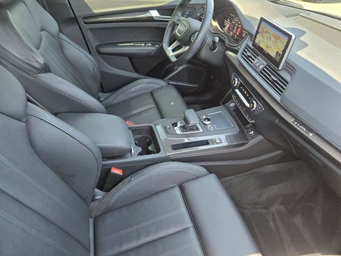 Used 2020 Audi SQ5 Prestige w/ Prestige Package AWD/4WD image 17