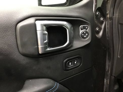 Used 2021 Jeep Wrangler Unlimited Rubicon 4xe w/ Steel Bumper Group AWD/4WD image 11