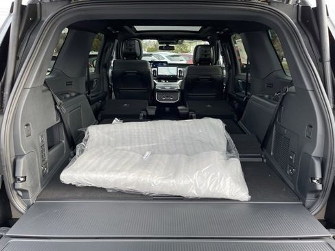 New 2026 Ford Expedition Tremor image 33