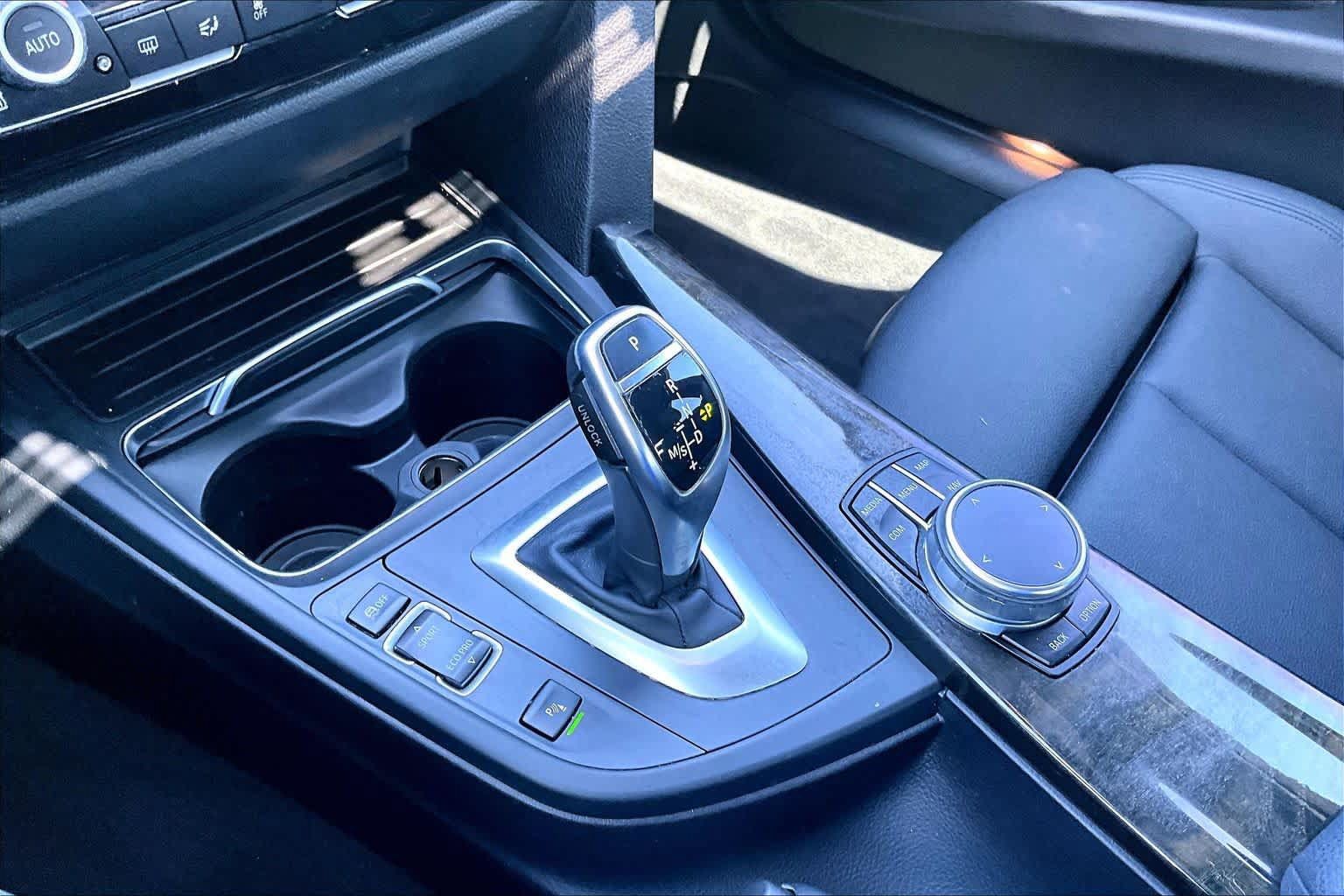 Used 2018 BMW 330i Sedan RWD image 15