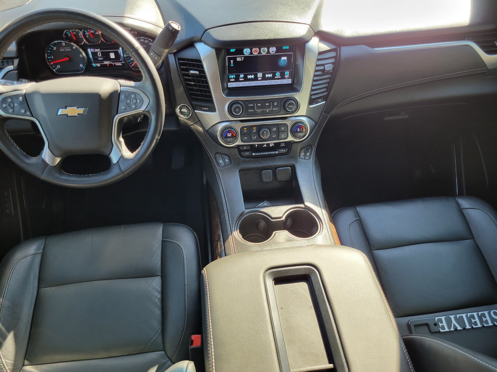 Used 2019 Chevrolet Suburban LT w/ Luxury Package AWD/4WD image 29