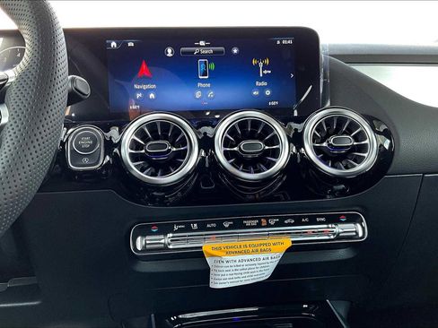 Used 2026 Mercedes-Benz GLA 250 image 12