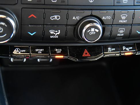 Used 2024 Dodge Durango GT image 28