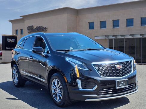 Certified 2023 Cadillac XT5 Premium Luxury image 3