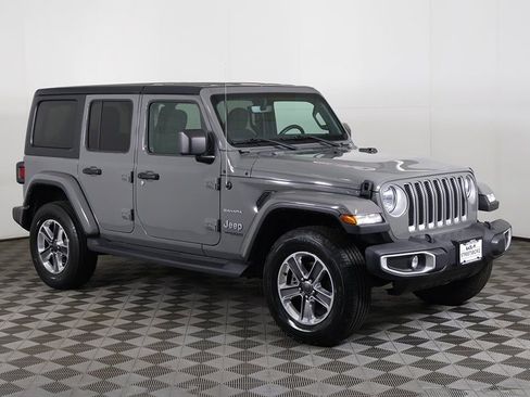 Used 2021 Jeep Wrangler Unlimited Sahara w/ Uconnect 4C Nav & Sound Group image 2