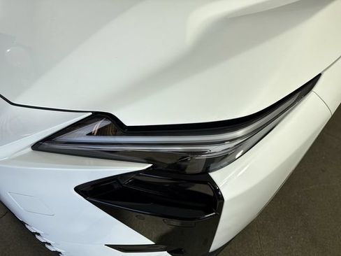 Certified 2026 Lexus ES 500e w/ Convenience Package AWD/4WD image 29