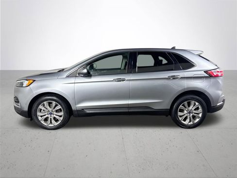 Used 2022 Ford Edge Titanium image 9