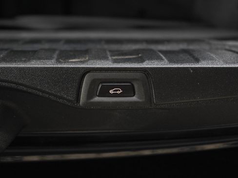 Used 2022 BMW X5 xDrive40i AWD/4WD image 17