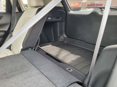 Used 2024 Honda CR-V EX image 12