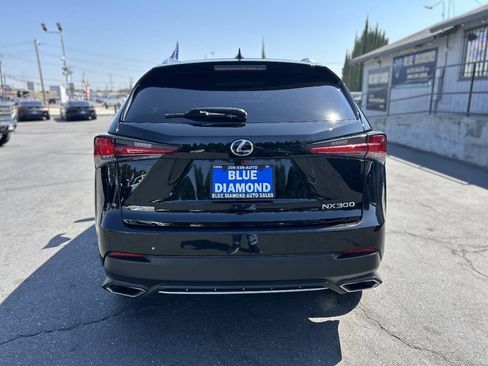 Used 2019 Lexus NX 300 F Sport w/ Cold Area Package FWD image 5