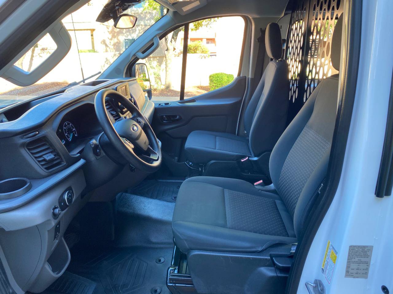 Used 2025 Ford Transit 250 Low Roof w/ Exterior Upgrade Package RWD image 33