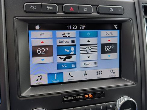 Used 2019 Ford Expedition Limited w/ Equipment Group 301A AWD/4WD image 21