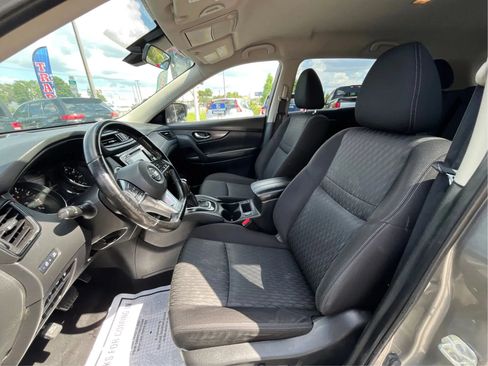 Used 2020 Nissan Rogue SV AWD/4WD image 9