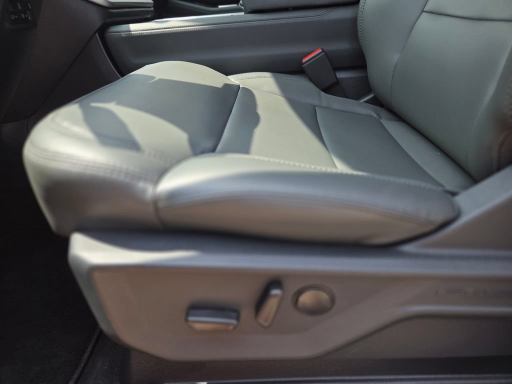 New 2026 Ford Expedition Active RWD image 34