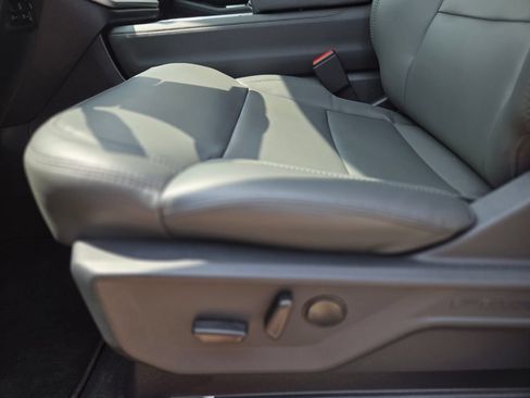 New 2026 Ford Expedition Active RWD image 34