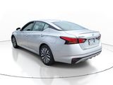 Used 2024 Nissan Altima 2.5 SV image 5