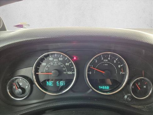 Used 2013 Jeep Wrangler Rubicon w/ PWR Convenience Group AWD/4WD image 9