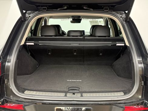 Used 2025 Genesis GV70 2.5T Advanced w/ Advanced Package image 11