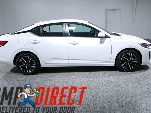 Used 2024 Nissan Sentra SV FWD image 6