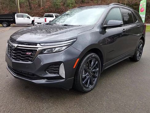 Used 2022 Chevrolet Equinox RS w/ RS Leather Package image 11