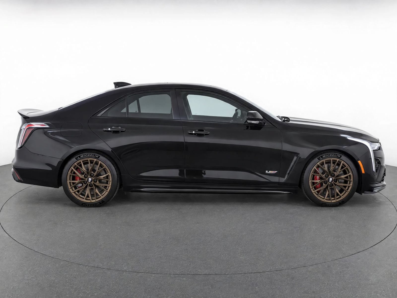 Used 2022 Cadillac CT4 V Blackwing RWD image 8