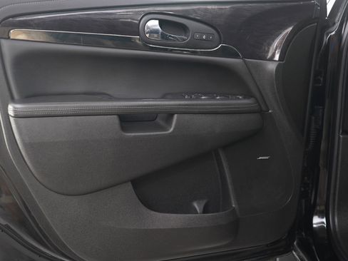 Used 2016 Buick Enclave Premium w/ Experience Buick Package FWD image 20