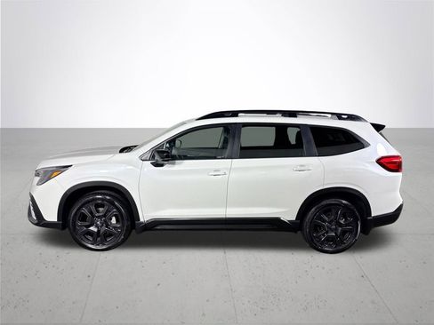 Used 2025 Subaru Ascent Onyx Edition w/ Onyx Package image 9