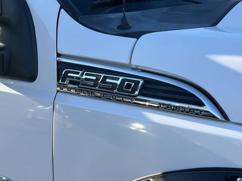 Used 2014 Ford F350 Lariat w/ Lariat Ultimate Package image 30