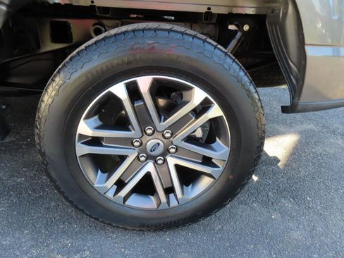 Used 2022 Ford F150 XL w/ STX Appearance Package image 14