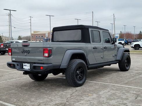 Used 2020 Jeep Gladiator Sport w/ Quick Order Package 24S image 4