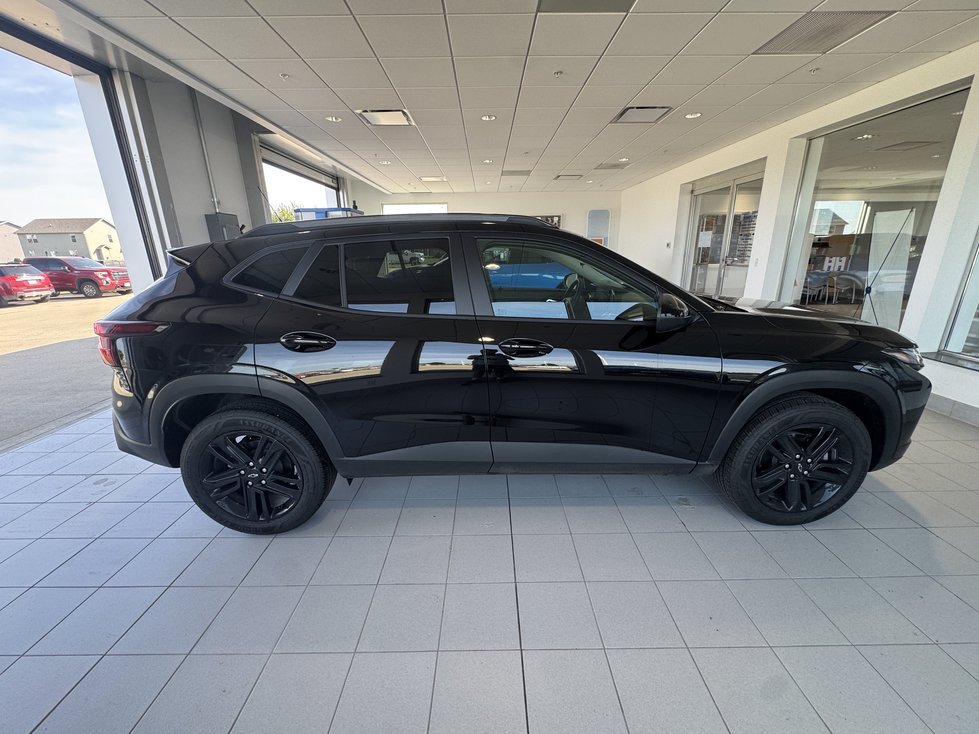 Used 2026 Chevrolet Trax ACTIV w/ Driver Confidence Package FWD image 6