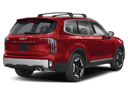 Used 2024 Kia Telluride EX w/ EX Captain's Chair Package image 2
