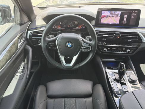 Certified 2023 BMW 530i xDrive w/ Premium Package AWD/4WD image 15