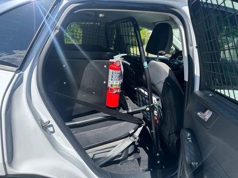 Used 2021 Ford Escape SE FWD image 20