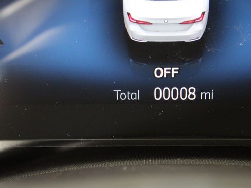 New 2026 BMW 530i xDrive w/ Premium Package image 17