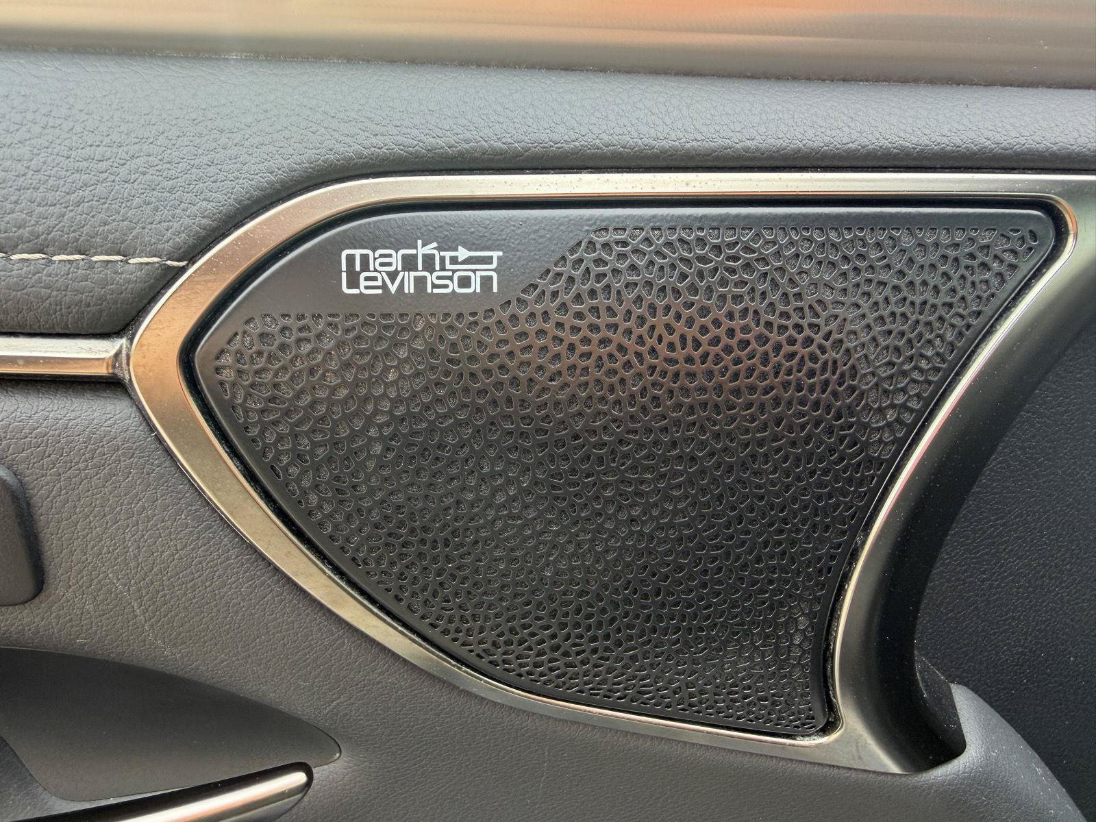 Used 2023 Lexus ES 350 F Sport w/ Accessory Package (Z2) FWD image 11