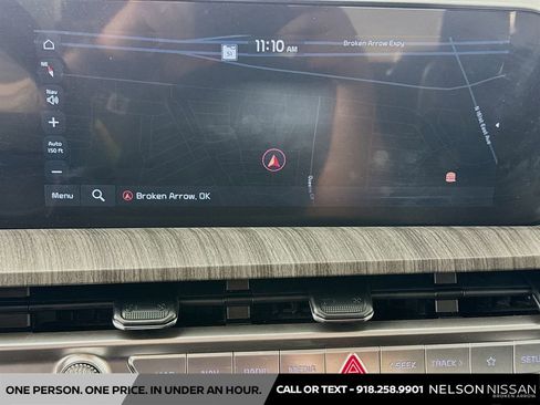 Used 2024 Kia Telluride EX w/ EX Captain's Chair Package FWD image 13