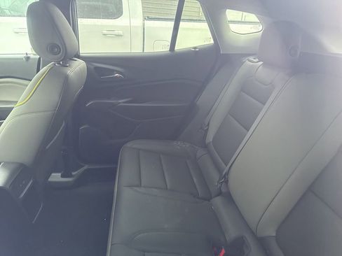 Used 2025 Chevrolet Trax ACTIV w/ Driver Confidence Package image 9