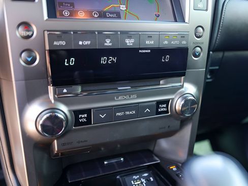 Used 2020 Lexus GX 460 Premium AWD/4WD image 22