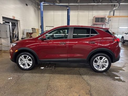 Used 2023 Buick Encore GX Preferred w/ Cold Weather Comfort Package image 3